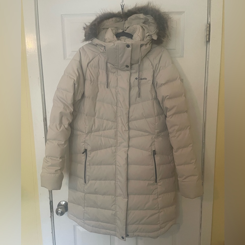 Ladies Columbia Belle Isle 2 Mid Down Jacket- large